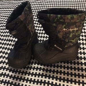 Columbia kids snow boots